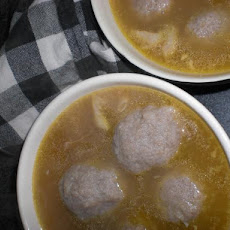 Matzo Ball Chicken Soup (Kosher)