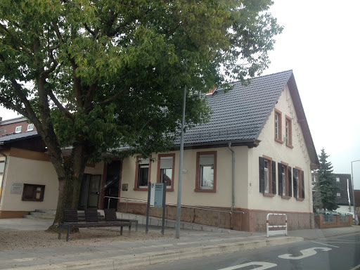 Dorfgemeinschaftshaus / City Hall