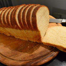 Easy and Yummy White Bread