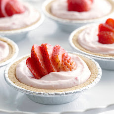 Individual No-Bake Strawberry Cheesecakes