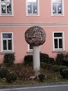 Statue Nikolaschule