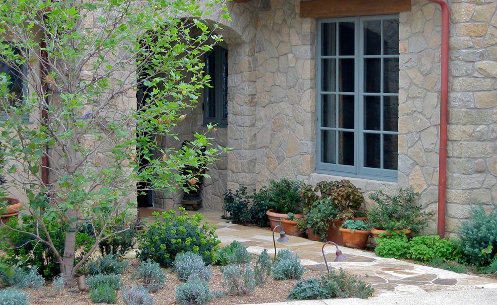 Hotchkiss and Assoc Landscape Contracting Inc. HOME