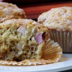 Aunt Norma's Rhubarb Muffins