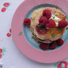 Raspberry and goat cheese pancakes