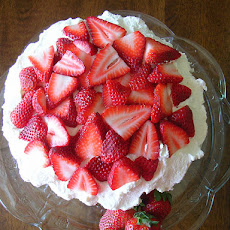 Strawberry & Cream Dream Cake
