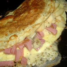 Ham, Apple, and Cheese Omelet
