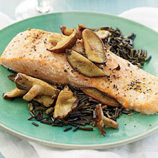 Salmon with Shiitake and Red Wine Sauce