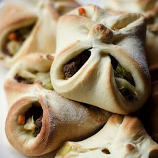 Bierocks (German Hamburger- and Cabbage-filled rolls)