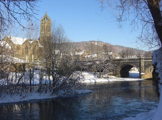 [church and bridge downriver[4].jpg]
