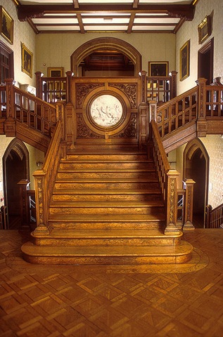 [newbattle abbey staircase[4].jpg]