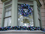 A pretty wreath.