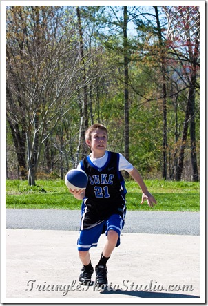 2009_April_12_EasterBBall_039-121