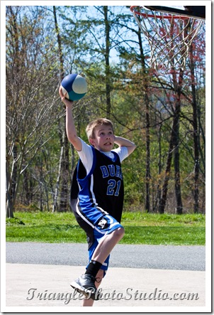 2009_April_12_EasterBBall_039-123