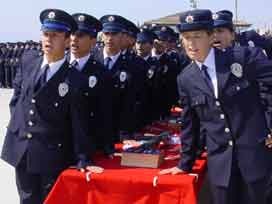 [polis[3].jpg]