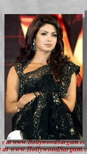 Priyanka chopra in saree hot