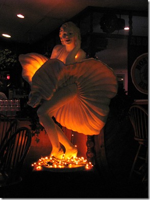 Marilyn Marilyn