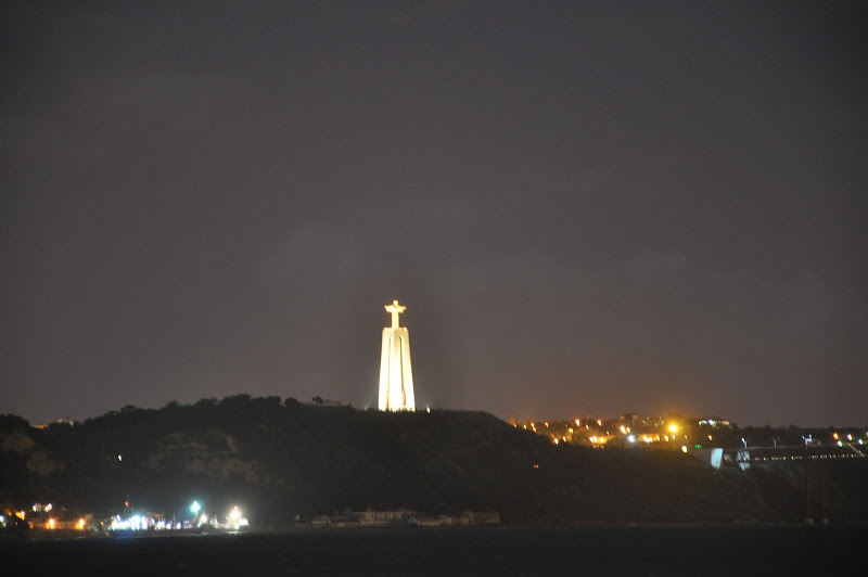 Статуя Иисуса Христа в Лиссабоне