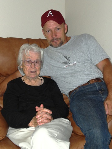[Charlsie and David 091008[3].jpg]
