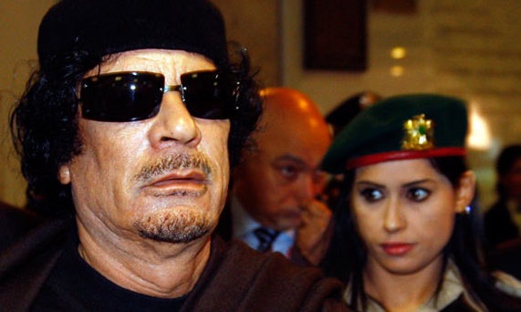 [Les Amazones de Kadhafi-22[2].jpg]