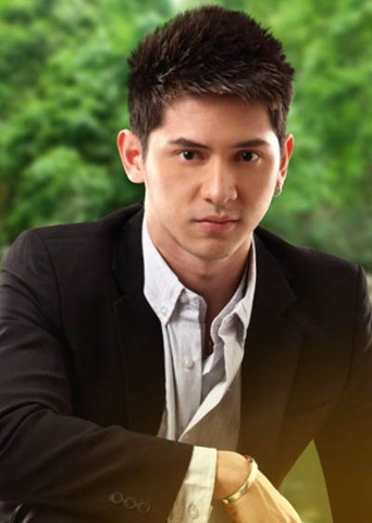 [Ahron Villena[3].jpg]