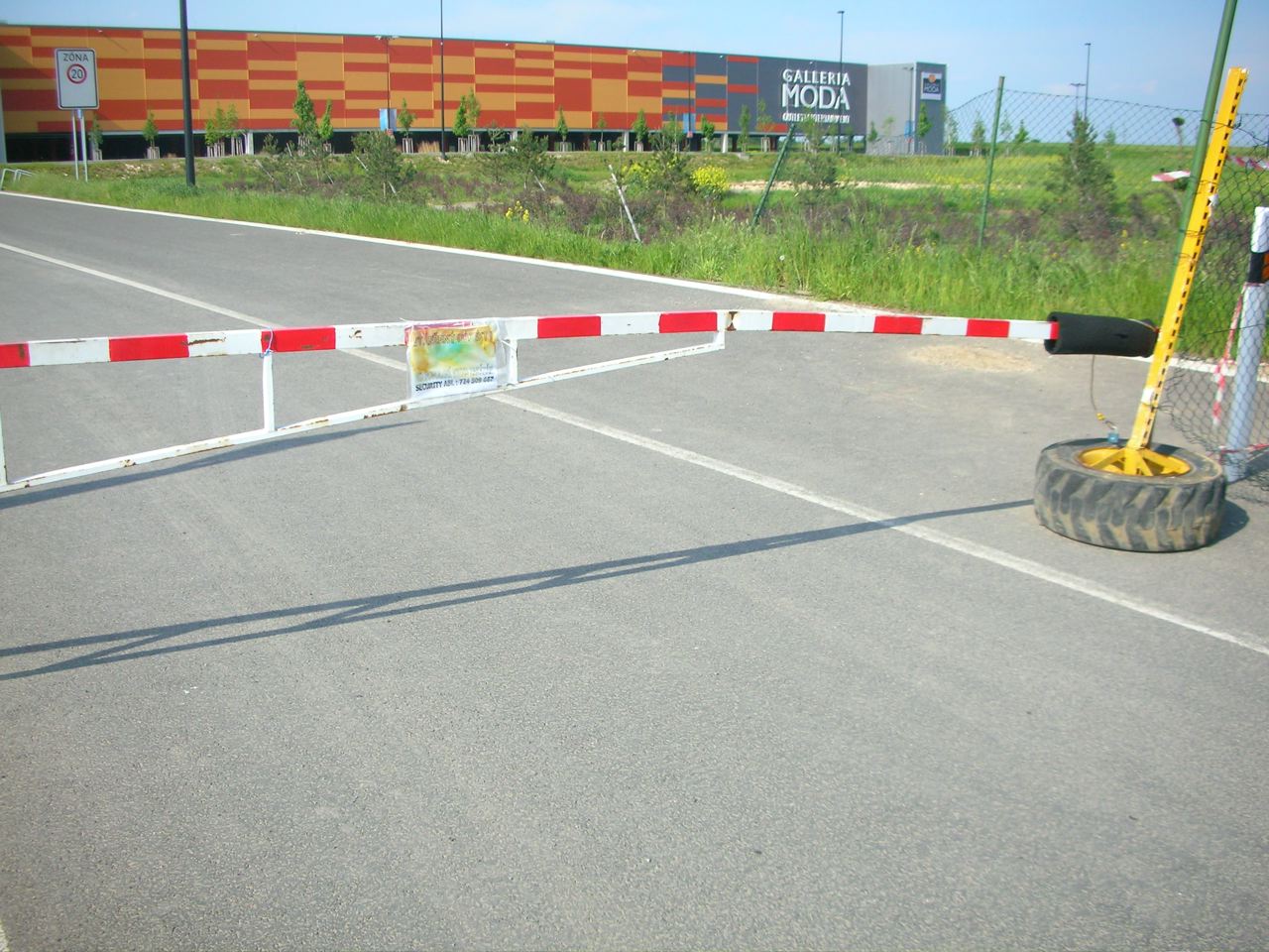[DSCN5574.jpg]