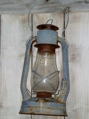 [Rusty Lantern, Glass[3].jpg]