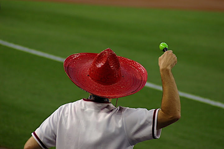 Maracas man