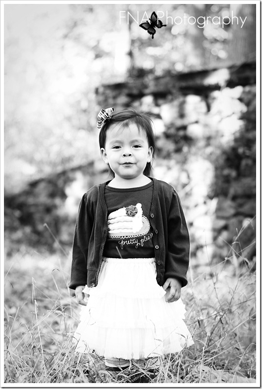 naomi-grassBW naomi-grassBW