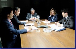 toni-servillo-con-remo-girone-in-una-scena-del-film-il-gioiellino-movieplayer