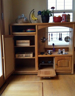 [021111kitchen3_rect5404.jpg]