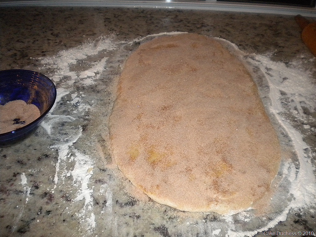 [DSCN4026[8].jpg&description=The Fluffiest Cinnamon Swirl Bread')]