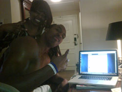 DwightandSisTweet Me and my sister tweeting