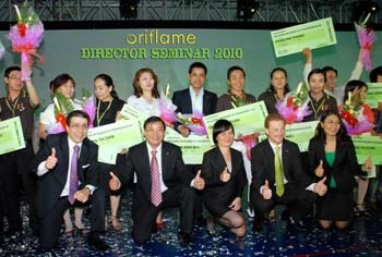 [Oriflame Seminar 2010 4[2].jpg]