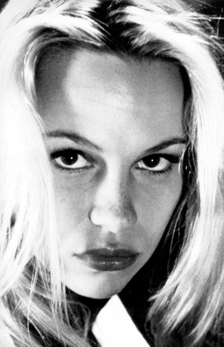 [Pamela Anderson14[7].jpg]