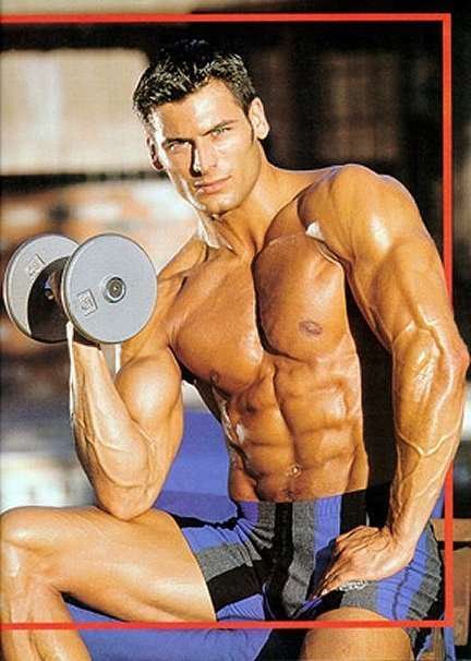 [muscle-male-model-TJ-Hoban-09.jpg]