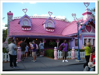 Minnie's house