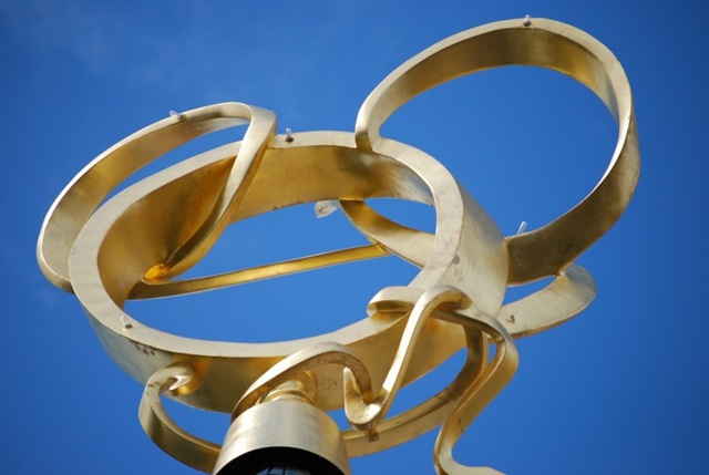 [Mickey_Fete_Magical_Party10[3].jpg]