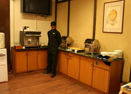 [Image: kingfisher%20first%20class%20lounge3.jpg]