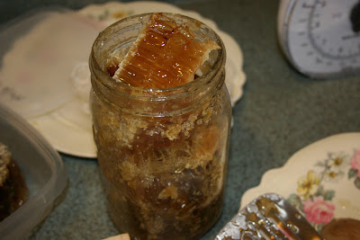 Crushing Comb in Jar