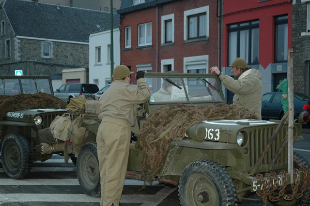 [bastonge0012.jpg]