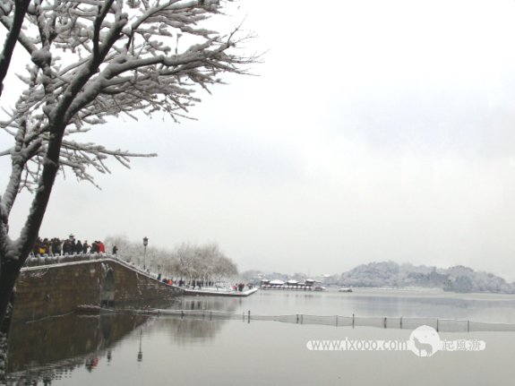 银装素裹:记忆中的西湖雪景