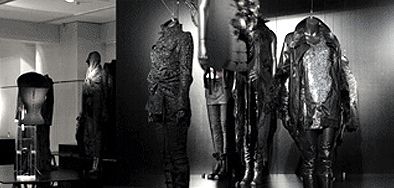 Black. Masters of Black in Fashion & Costume | WARMENHOVEN Black. Masters of Black in Fashion & Costume | WARMENHOVEN