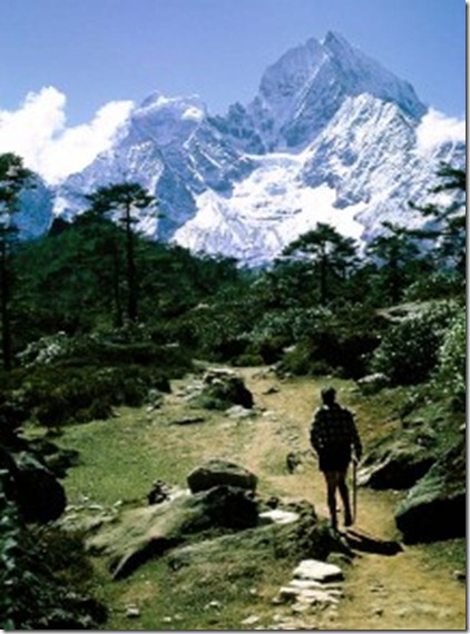 Hiking-the-himalayas-216x300