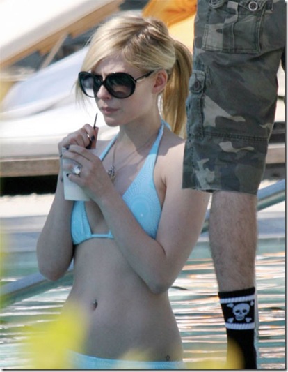 avril_blue_bikini_1