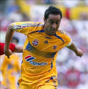 [walter_gaitan_1100[3].jpg]