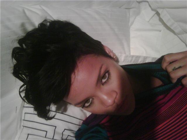 [rihanna_photo_gallery_006[3].jpg]