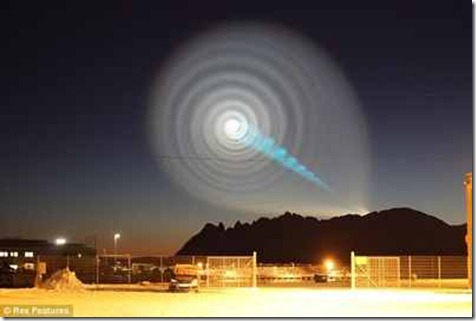 crazy-norwegian-spiral-lights-night-sky-4370-1260394247-5 crazy-norwegian-spiral-lights-night-sky-4370-1260394247-5