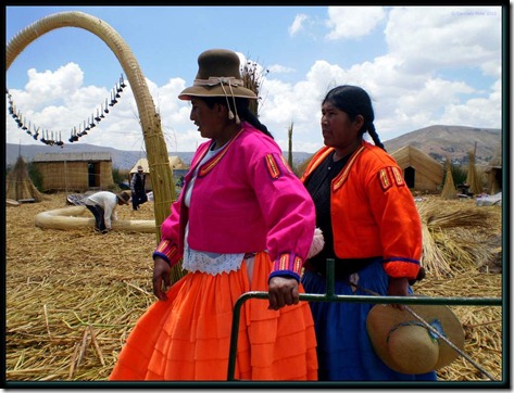 gente uro en el lago titicaca