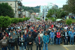 [protesto[4].jpg]
