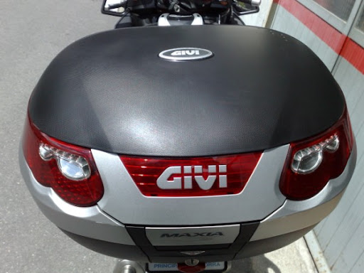 Givi%20%281%29.jpg